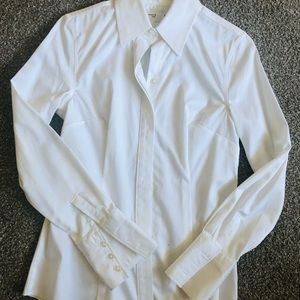 This is SOOOO BEAUTIFUL - Crisp white Banana Republic fitted (non iron) shirt!!!